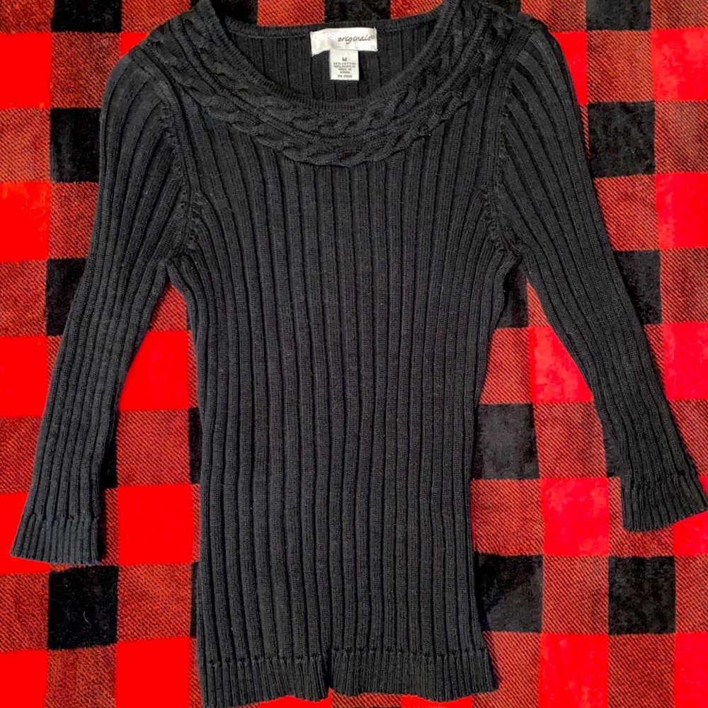 🖤Black 3/4 sleeve slim fit sweater size med.